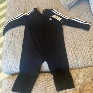 Baby bodysuit